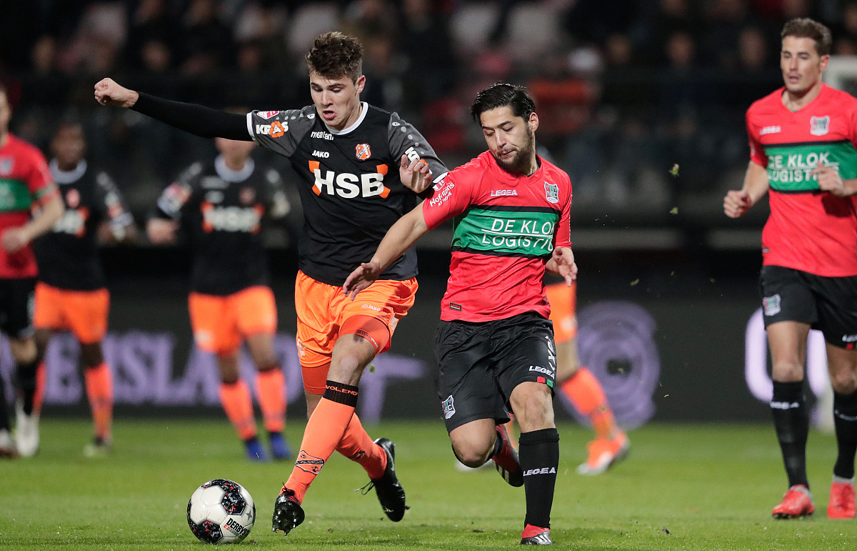 场不可或缺 场不可或缺