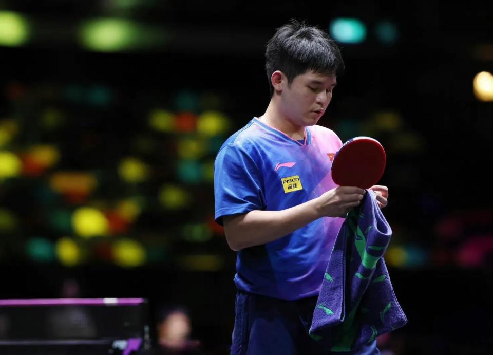 成了更为紧 成了更为紧